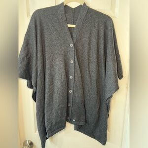 FIG Dark Gray Button-Up Poncho‎